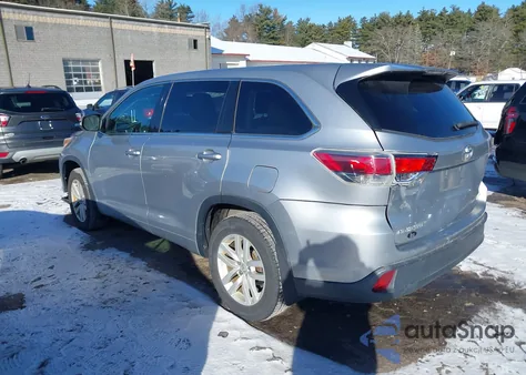 2015 Toyota Highlander Le V6 from USA, damaged, VIN 5TDBKRFH8FS120378